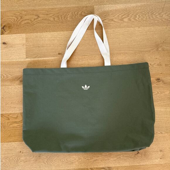 Adidas - Large Tote Carry All Bag in Green & Cream - Picture 1 of 2